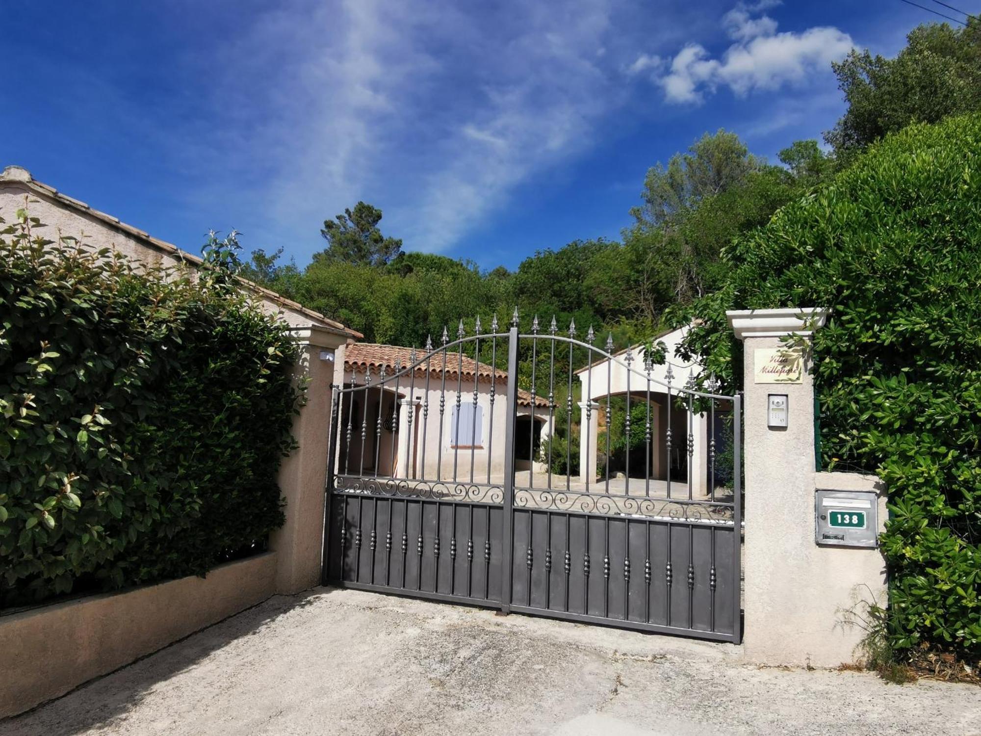Le Loriot Villa Auriol ภายนอก รูปภาพ